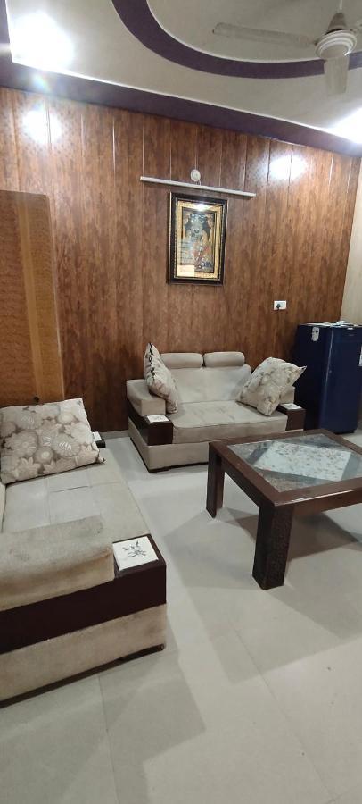 Radha Madhav Daire Vrindāvan Dış mekan fotoğraf